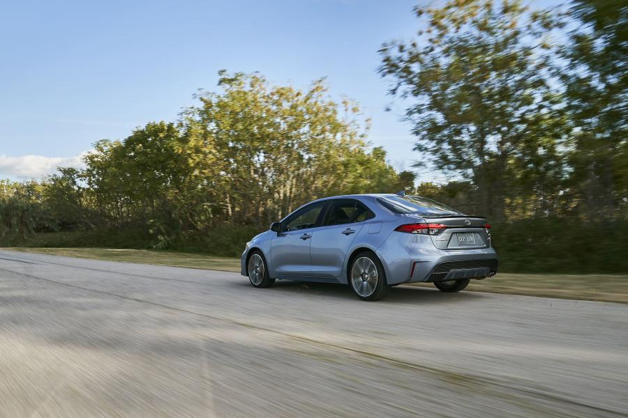  Toyota Corolla XSE Sedan 2019 года  (NA) (фото 9 из 45)